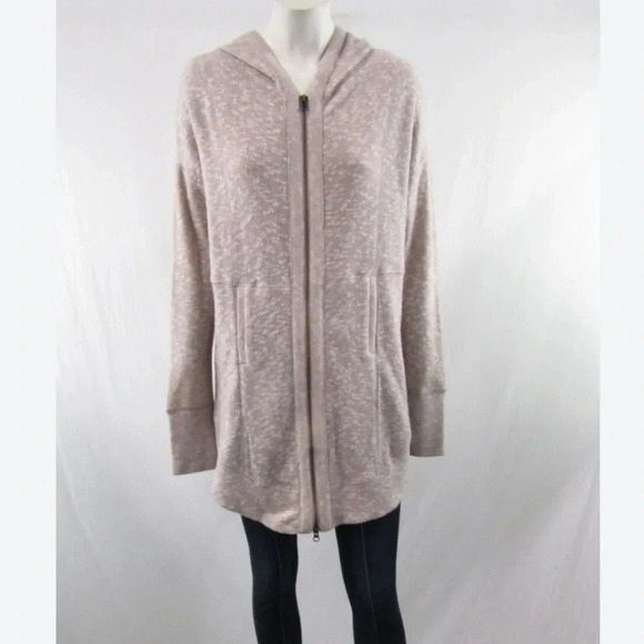 Urban outfitters out from under jacket - Picture 5 of 9